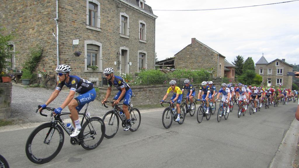Les Vieilles Pierres Comblain-au-Pont Exterior foto