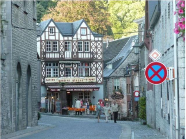 Les Vieilles Pierres Comblain-au-Pont Exterior foto
