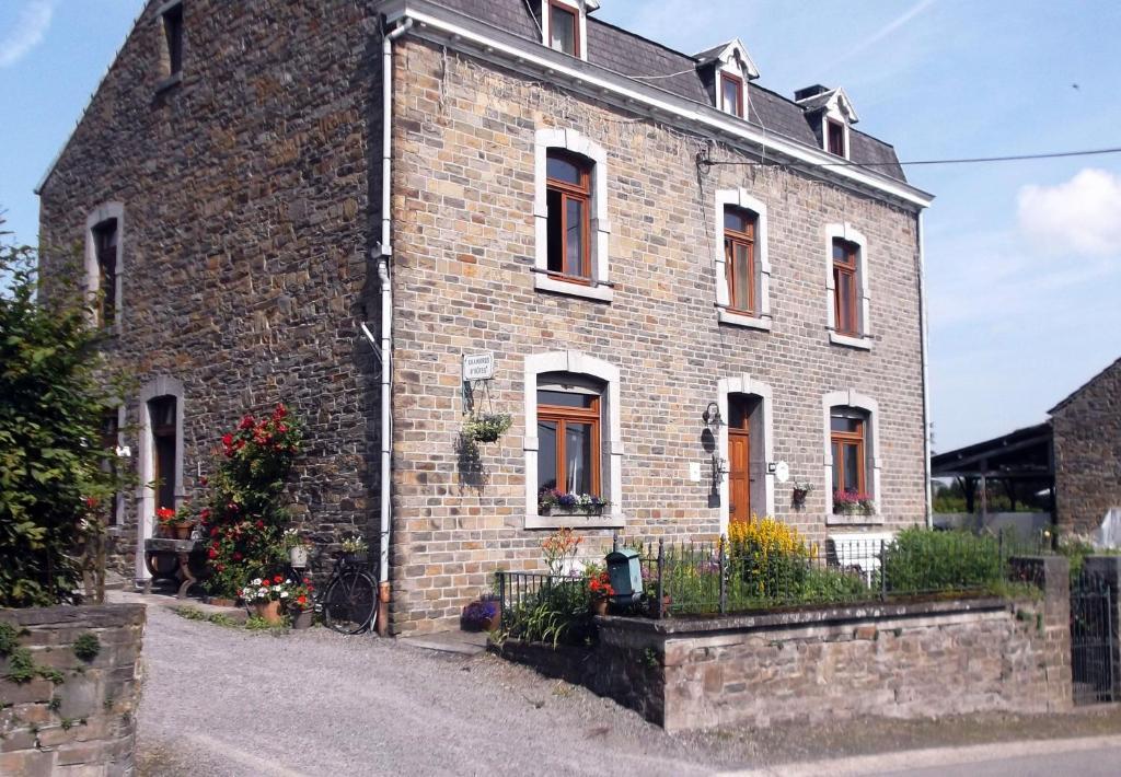 Les Vieilles Pierres Comblain-au-Pont Quarto foto